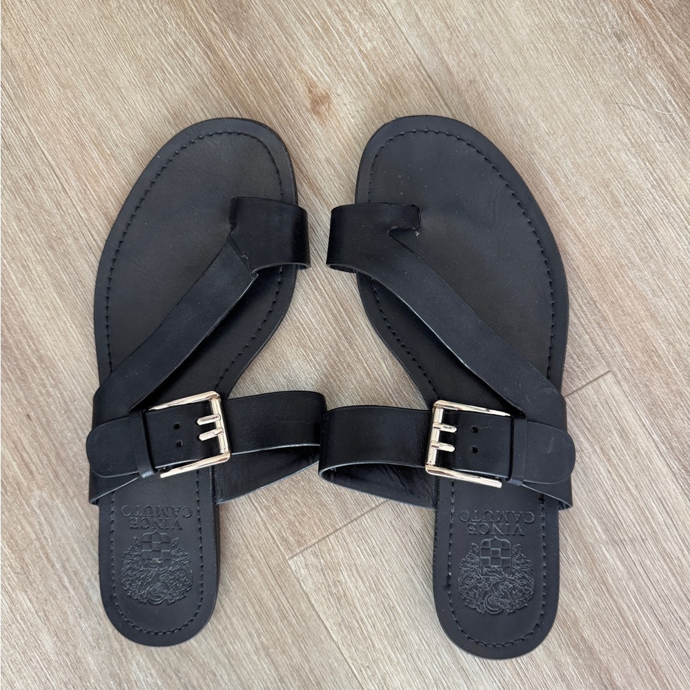 Vince Camuto Black Leather Toe Loop Sandals size 7